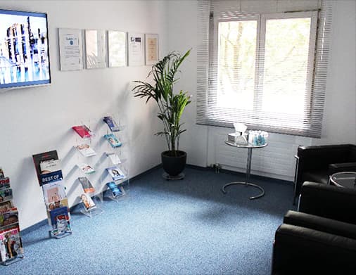 Freundliches Team der AZP Zahnarztpraxis in Zürich Altstetten